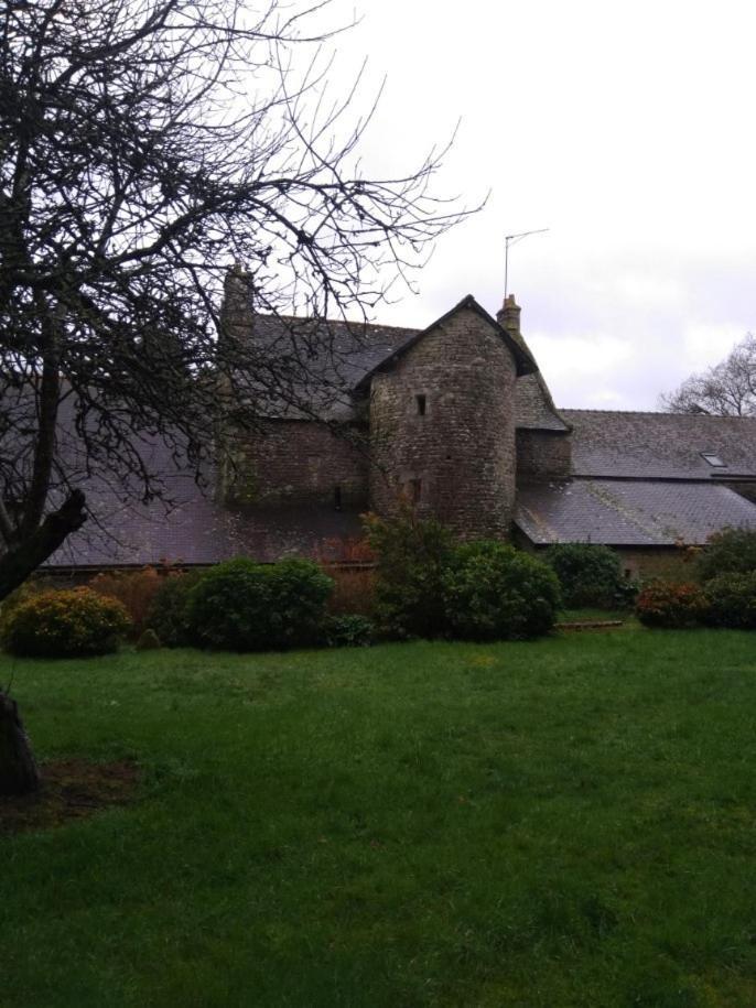 Hôtel Manoir Du Grand Chene à La Vraie-Croix Extérieur photo