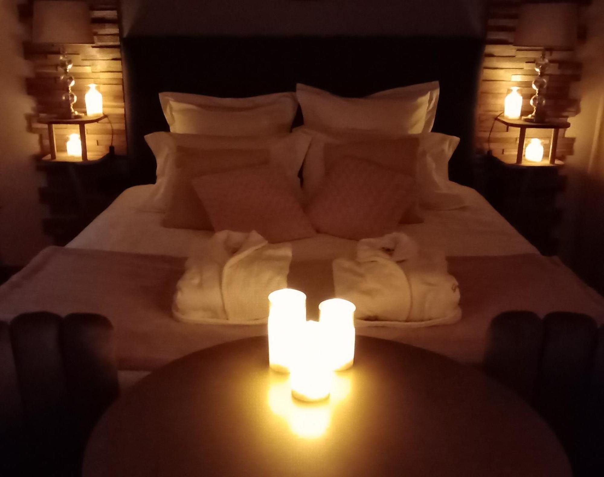 Hôtel Manoir Du Grand Chene à La Vraie-Croix Chambre photo
